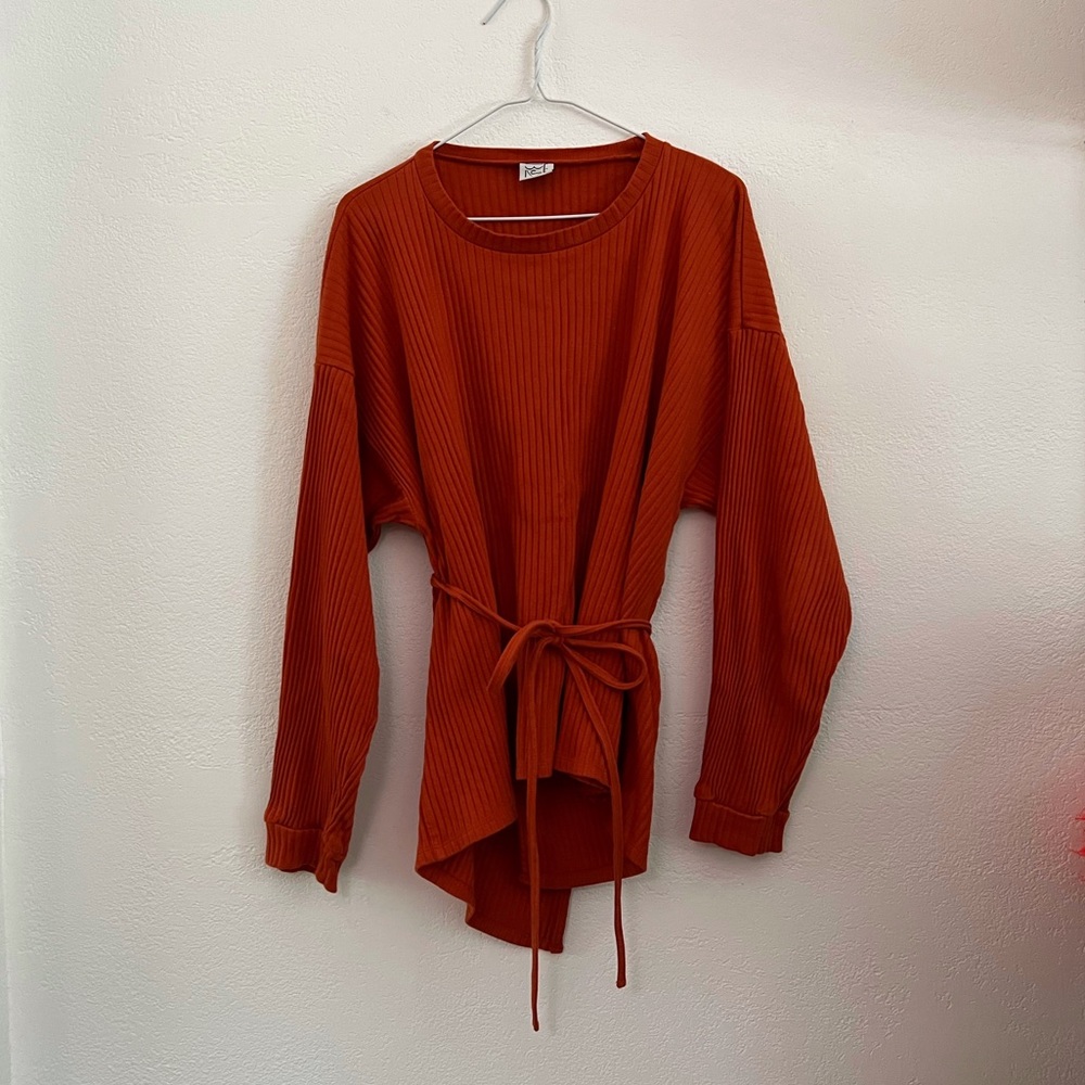 Baserange wrap top